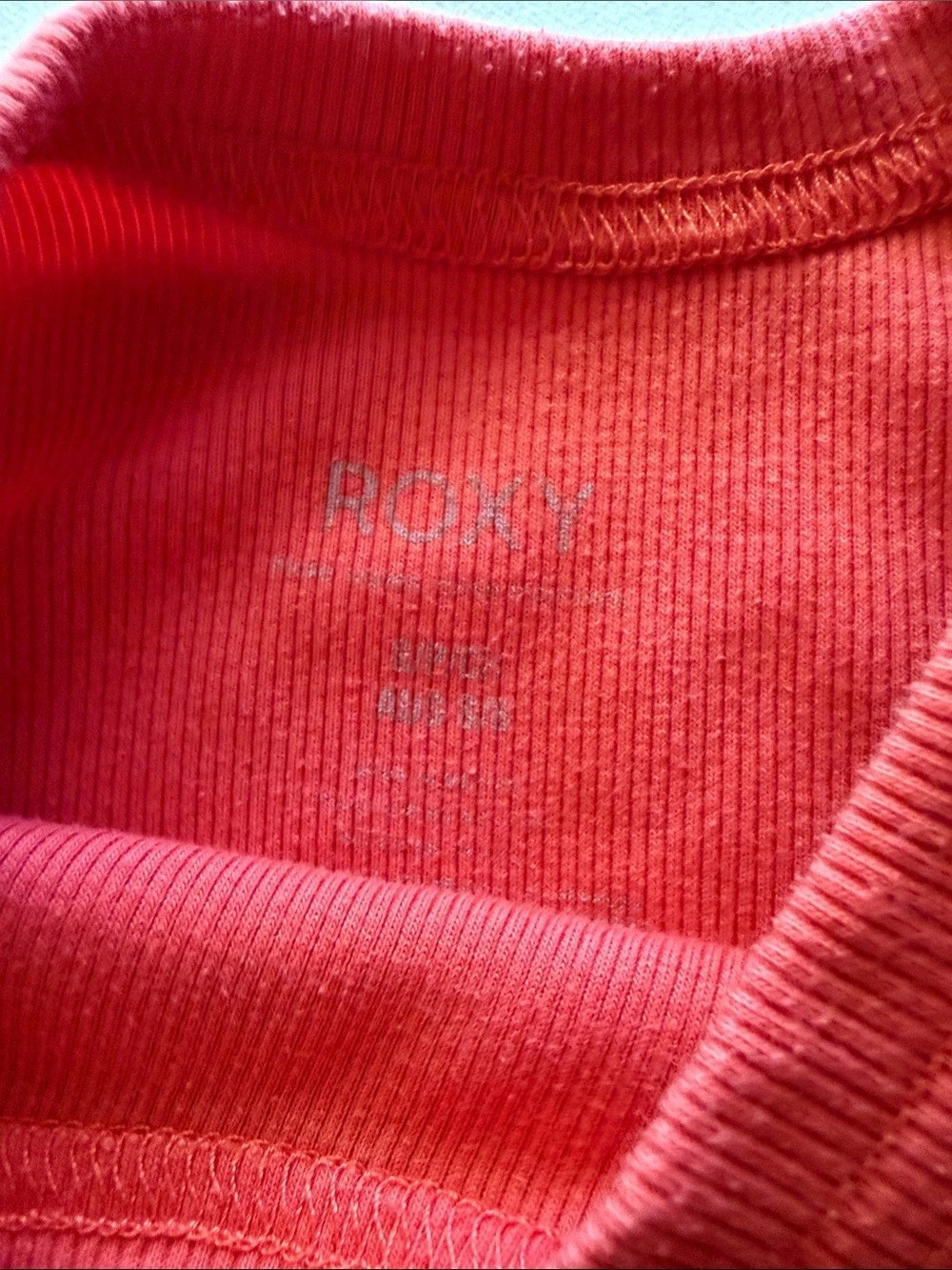 Roxy Ribbed Crop Tank Top Red - Picture 2 of 2